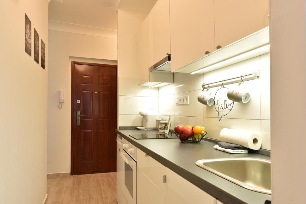 Kiralykut 1 Apartman - Ingyen Parkolas, Bicajok, Ac Székesfehérvár Zewnętrze zdjęcie